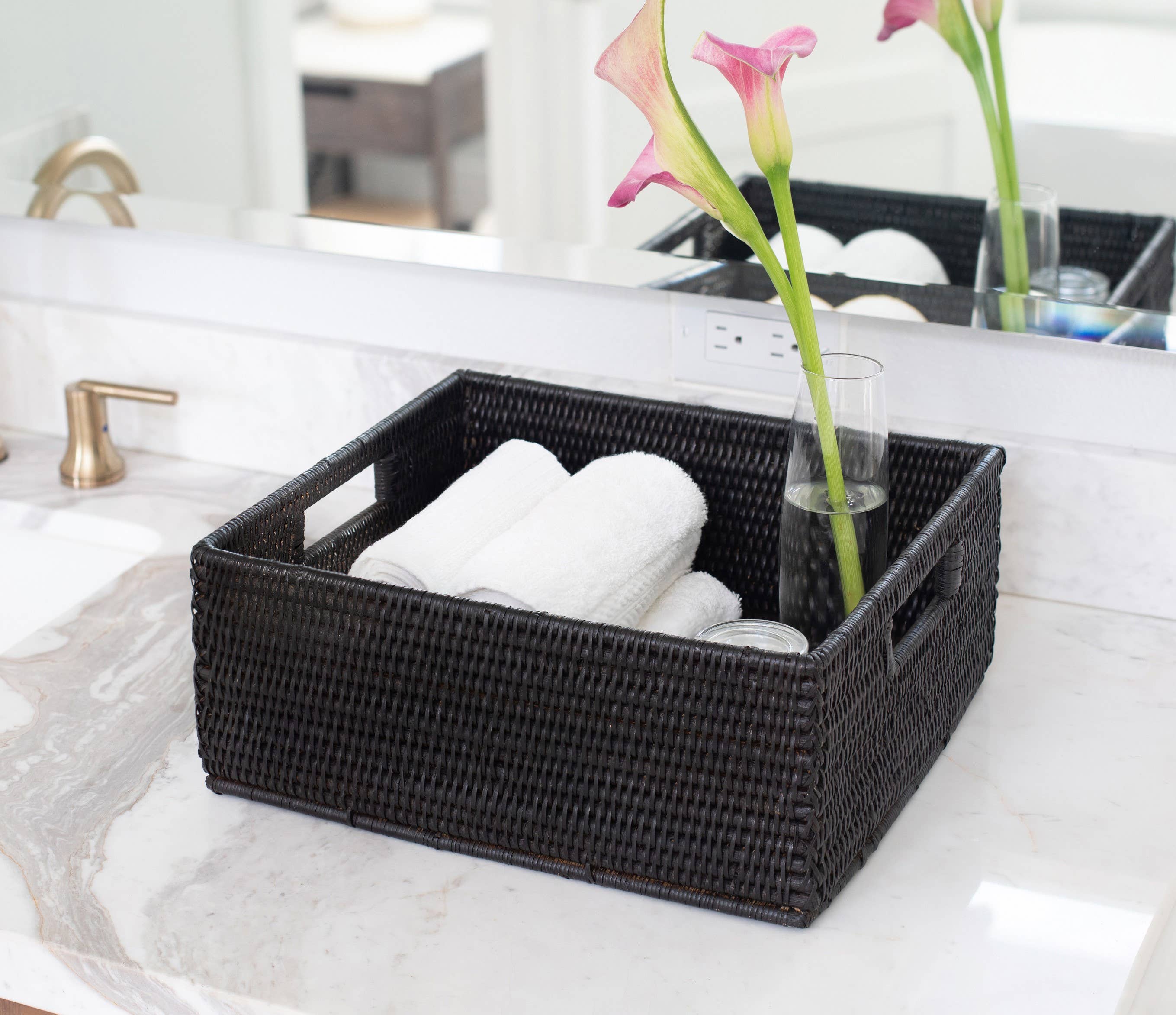 Artifacts Trading Company - Vendita all'ingrosso Cestini - Cesto rettangolare in rattan con maniglie ritagliate13