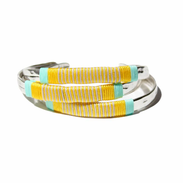 Araracuara - Wholesale Bangle Bracelet - GUATAPURI adjustable bracelet with colorful threads1