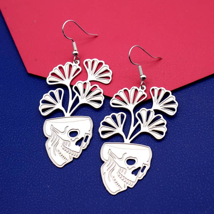 Orecchini in acciaio inossidabile a forma di teschio – Grintosi e durevoli per la vendita all'ingrosso da parte di HappyJewelrySupplies