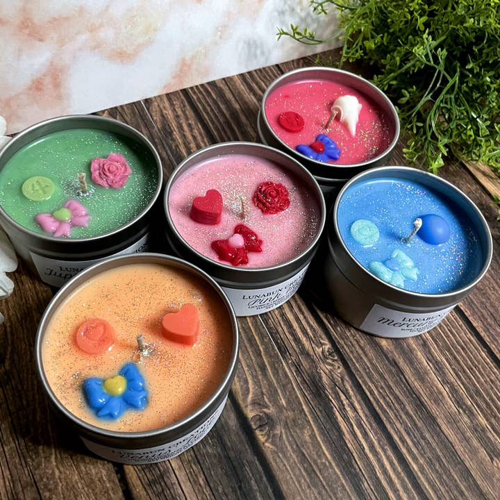 LunaBun Creations - Wholesale Travel Candles - Venus’ Love | Sailor Moon Inspired 4oz Soy Wax Candle