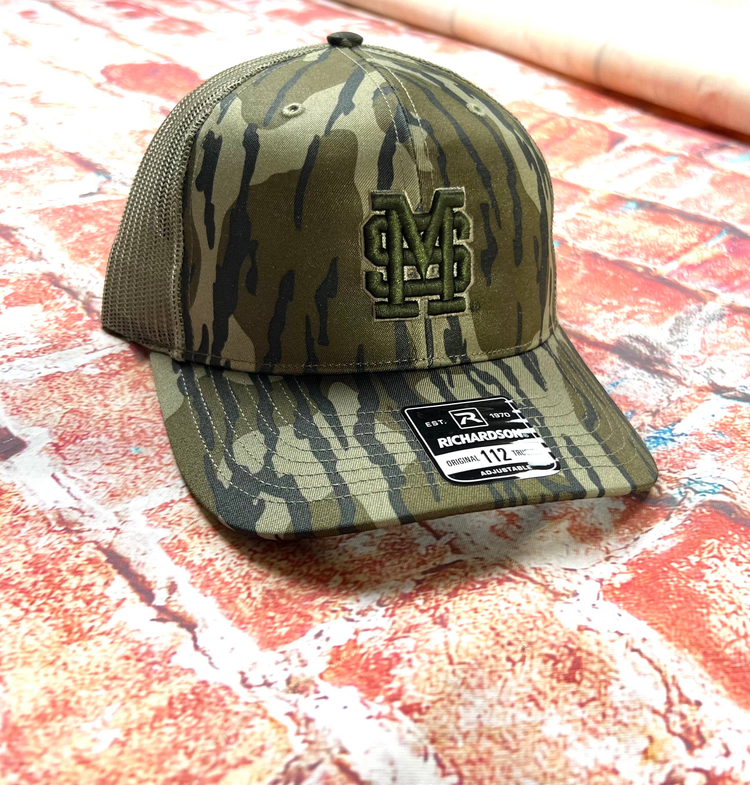 Bottenland Camo MSU Baseball Logo Puff Bottomland för wholesale på Faire0