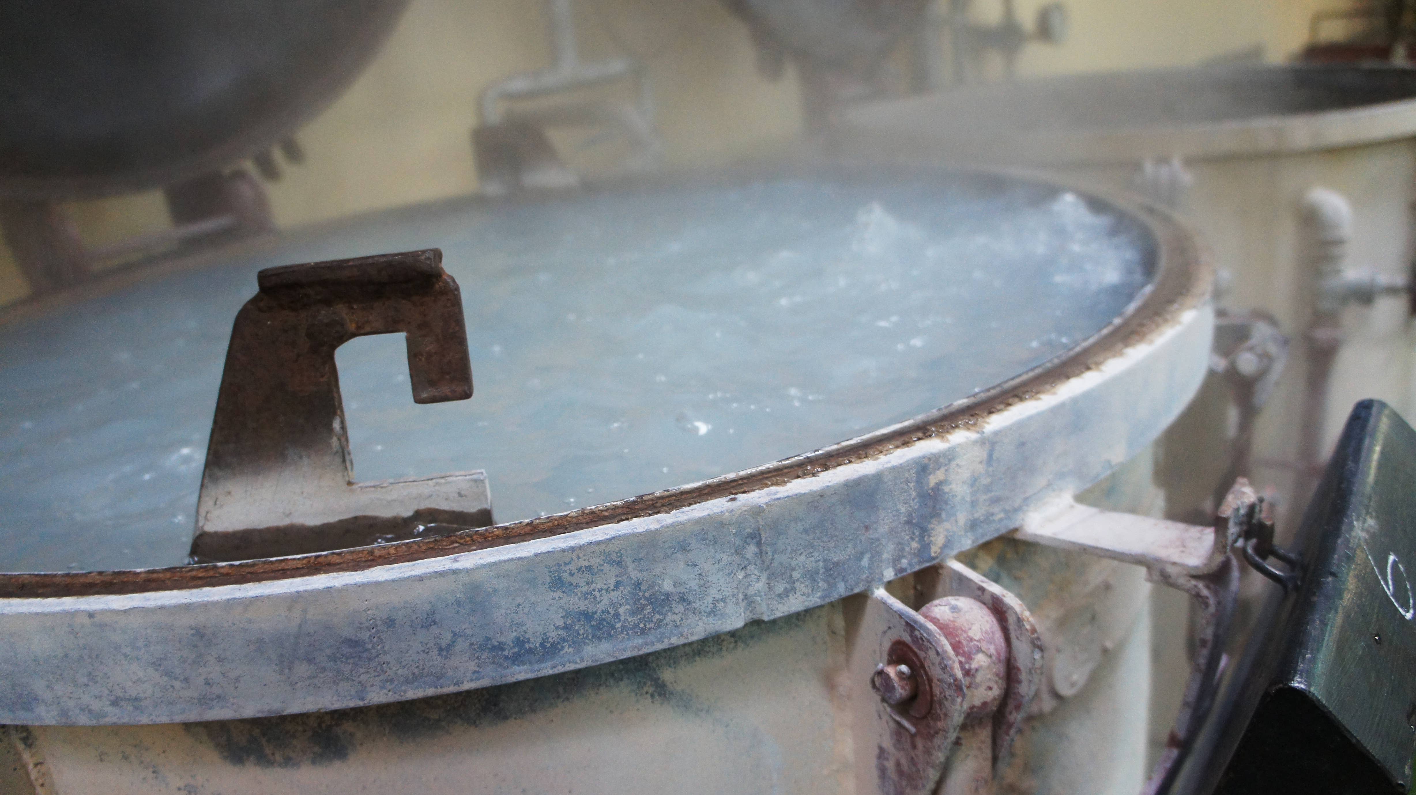 CONSERVES GUINTRAND - Wholesale Preserves - Whole Williams pears in sugar syrup PG 850 ml (jar)4