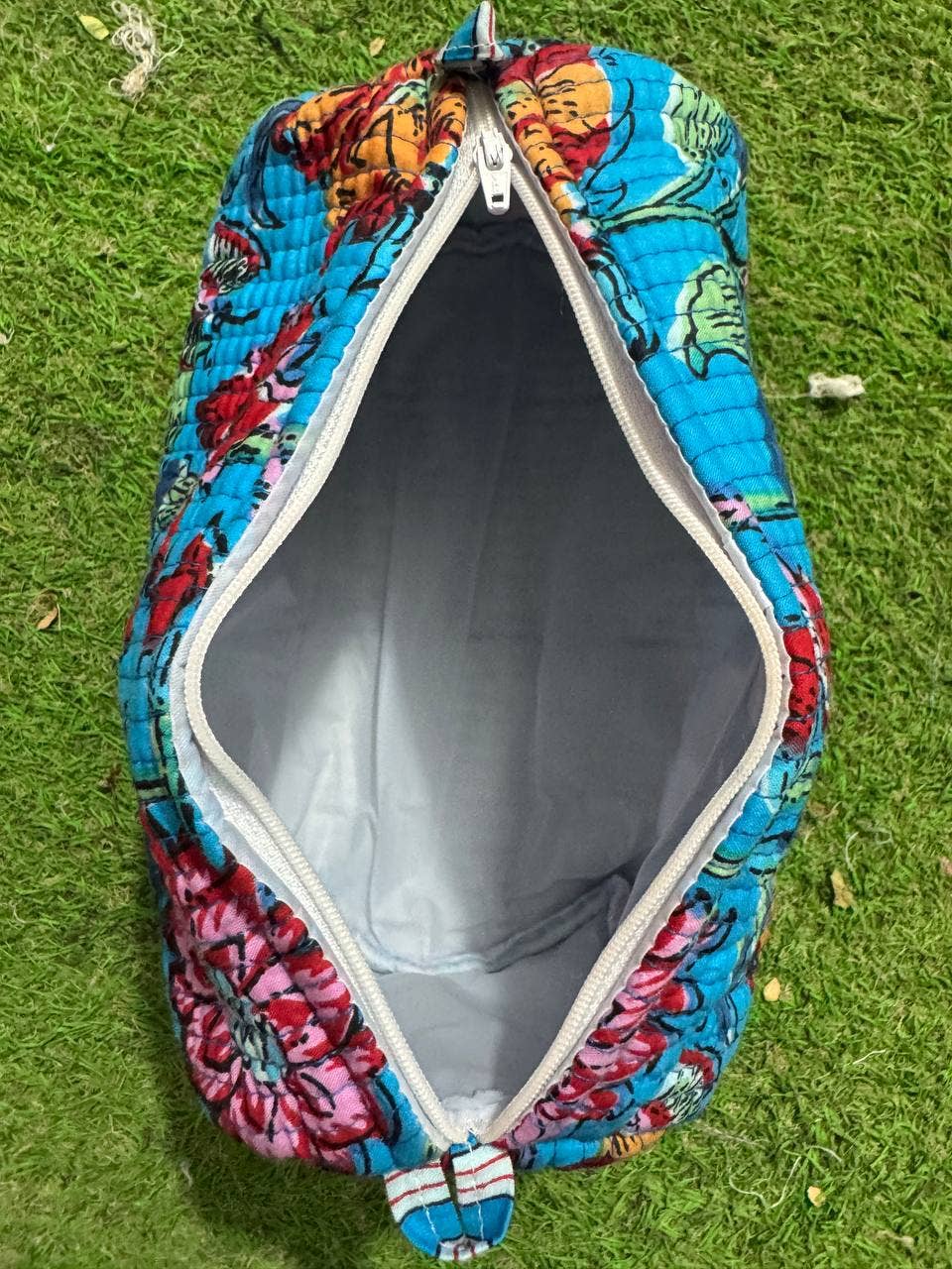 GYPSY STUDIO - Vente Trousses de maquillage/cosmétique - Pochette faite main en coton Sac imprimé bloc Trousse de toilette matelassée4