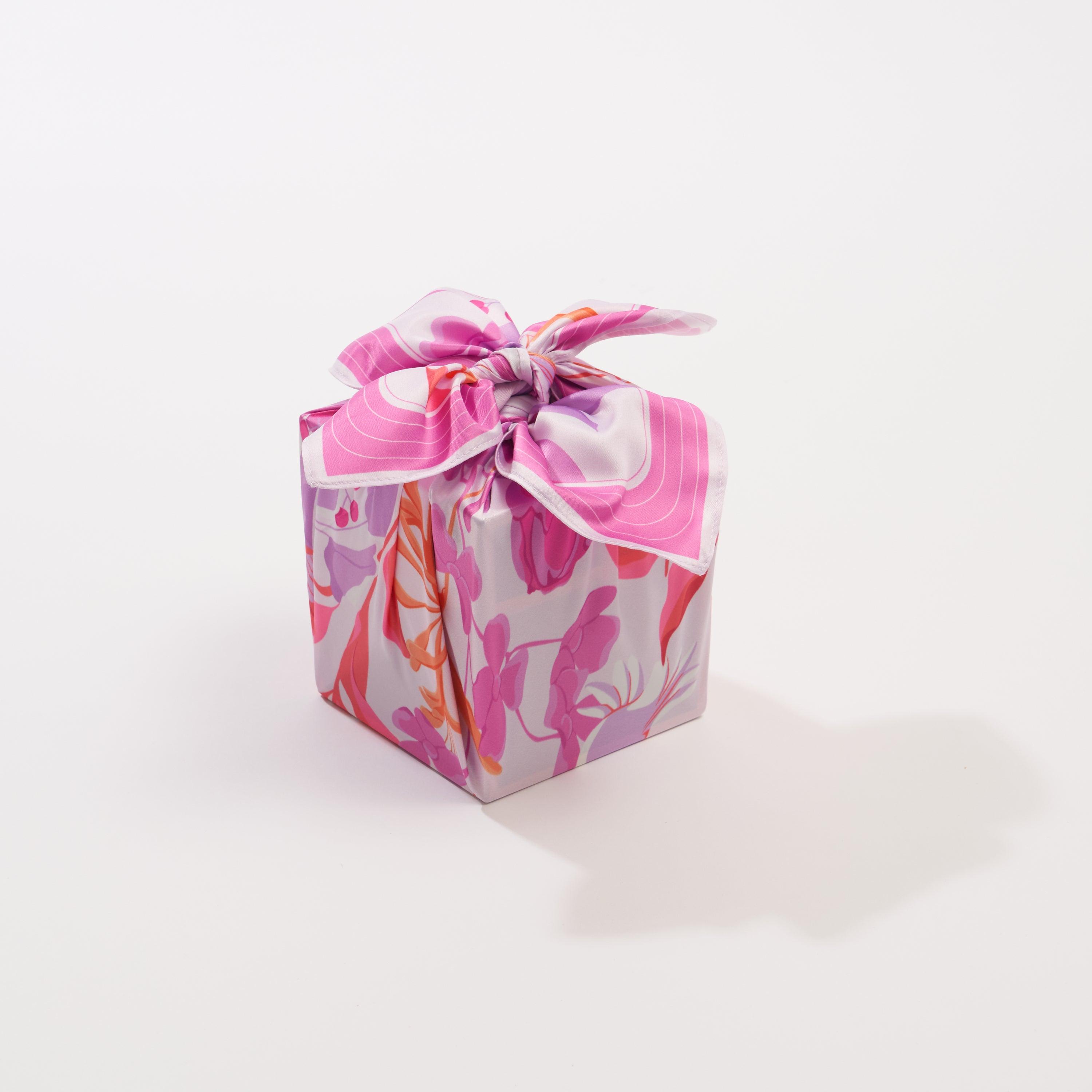 WRAPPR Gift Wrap - Vente Feuille de papier cadeau - Emballage cadeau Furoshiki par Danni Ha | 18 pouces, polyester recyclé90