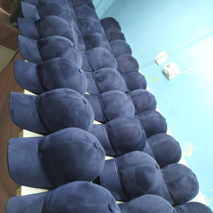 LeatherFactoryON – Engroshandel Baseballkasket - Unisex – Baseballkasket i ægte ruskindslæder10