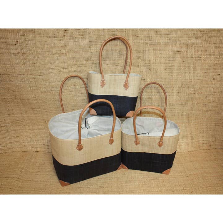 Svart och naturlig korg med dragsko - lätt tygväska i 3 storlekar - marknad, shopping, strand för wholesale av Boutique Huléti