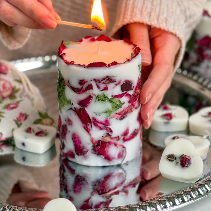 VR.candle - Wholesale Pillar Candle - Rose Petal Candle: Valentine's and Mother's day gifts4