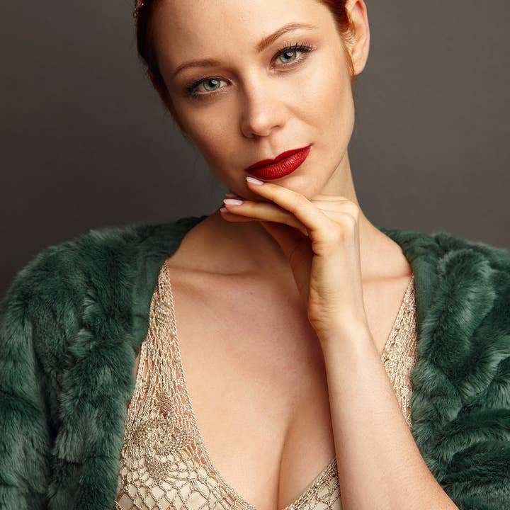 QueenMee Accessories - Wholesale Fashion Headband - Women's - Chain Headband with Diamante Flowers4