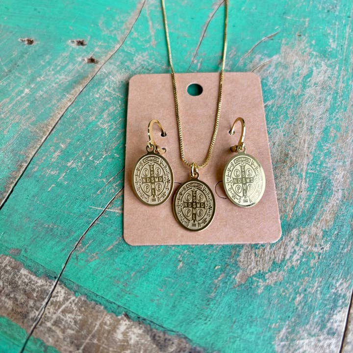 Love and Honor Jesus LLC - Wholesale Pendant/charm necklace - Stainless Steel Oval St Benedict Adjustable Chain Necklace or Earrings