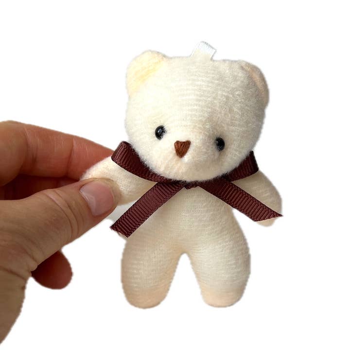 Small Stuffed Bear and other Purchase Wholesale für gebrauchte bücher rätsel. Free Returns & Net 60 Terms on Faire trending on Faire.