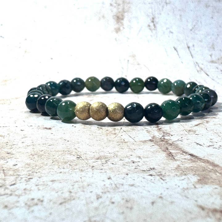 Green Moss and Gold Bracelet and other Purchase wholesale kiełbasa z grilla z cebulką. Free returns & net 60 terms on Faire trending on Faire.