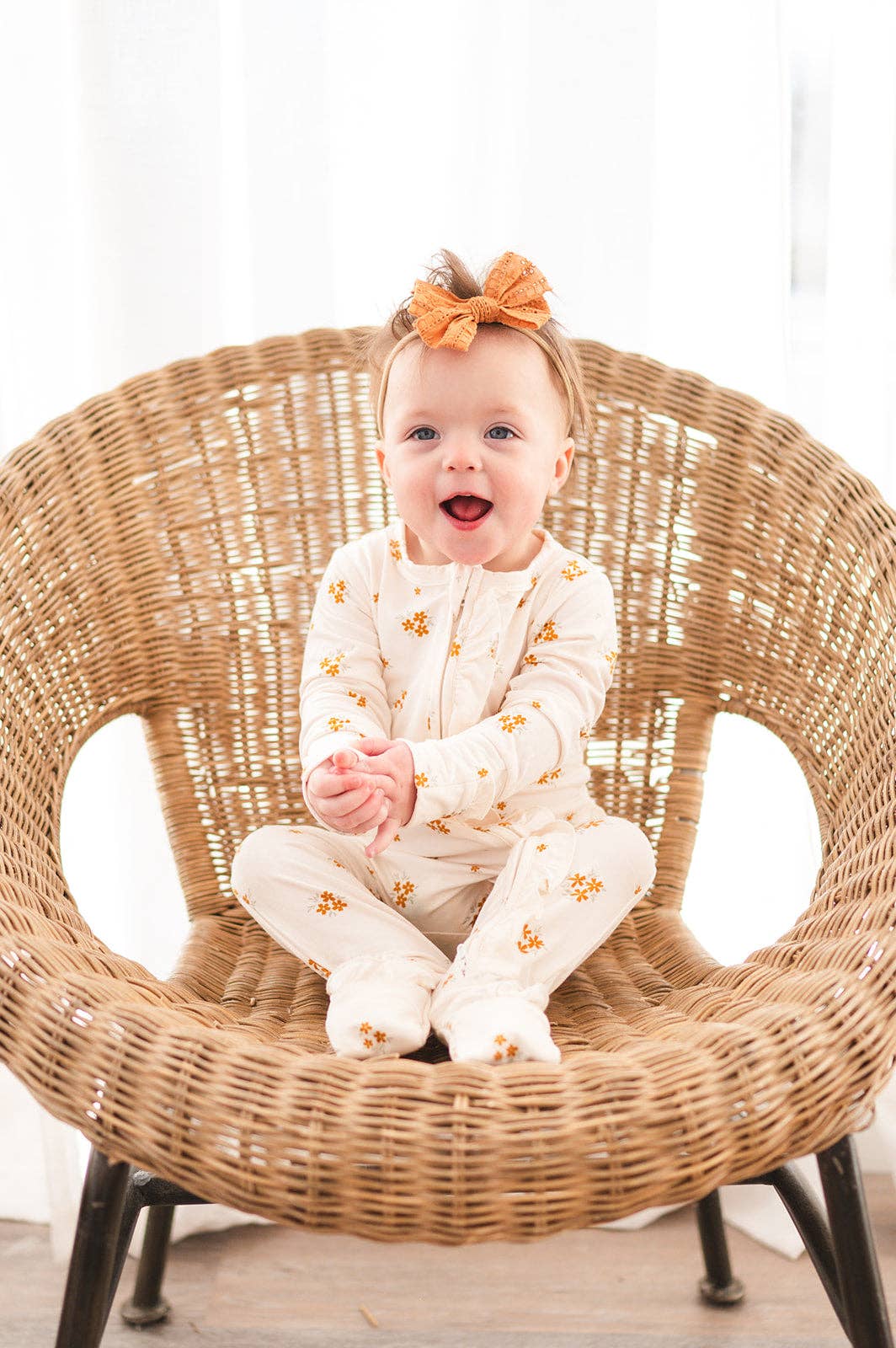 Harp Angel Boutique – wholesale Byxdress - Baby – Ruffle heldräkt med dragkedja i Caramel Bloom1