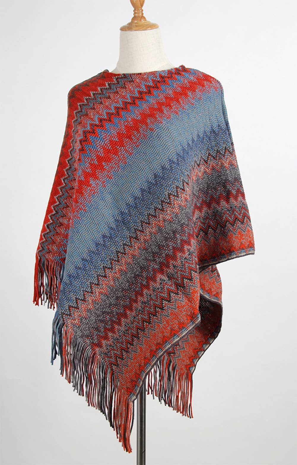 Fennco Styles – Poncho - Mulher por atacado – Camisola Poncho Zig-Zag Tricotada Pullover15