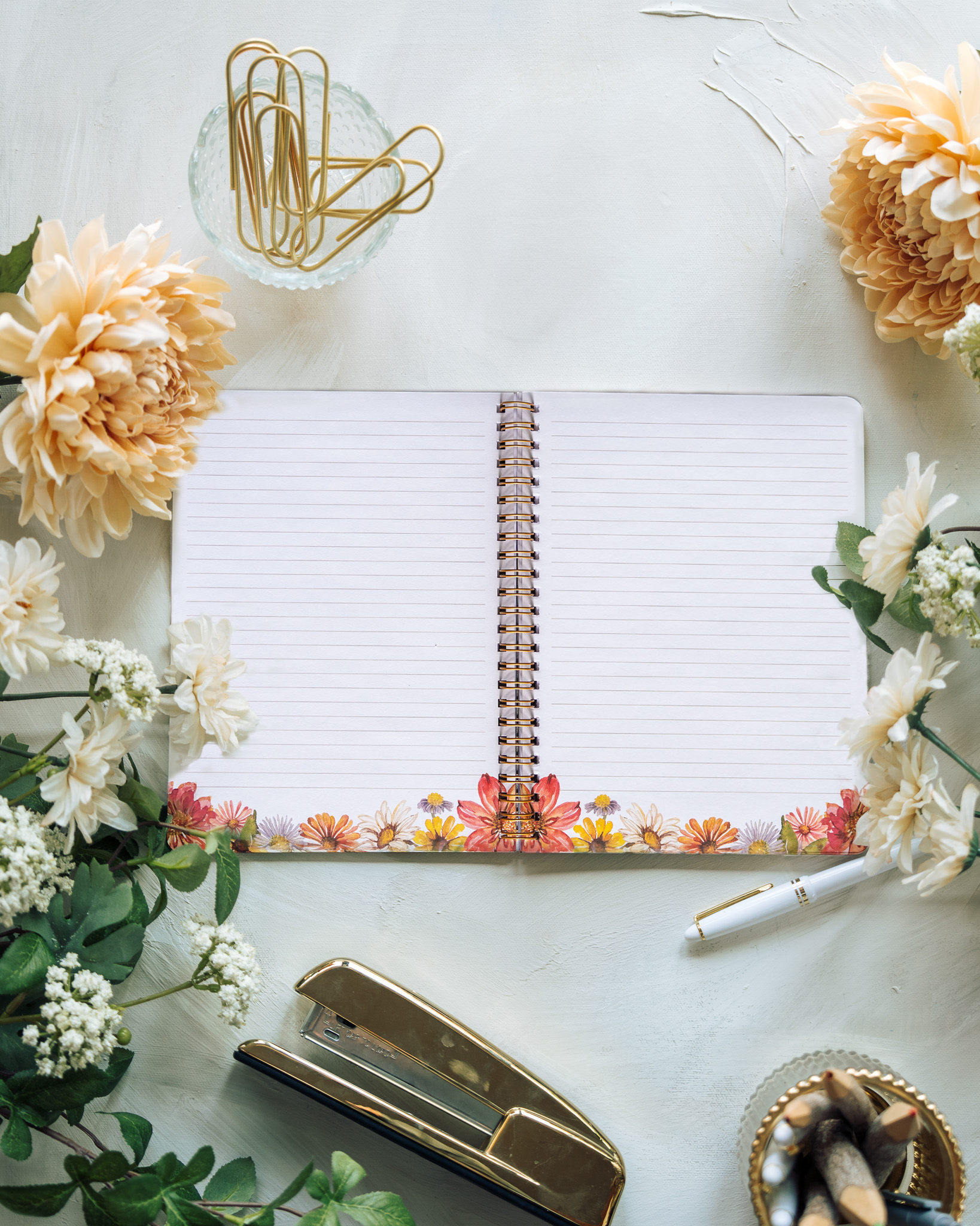 GraceLaced by Ruth Chou Simons - Wholesale Notebook - Ruled Flourish Spiral Notebook2