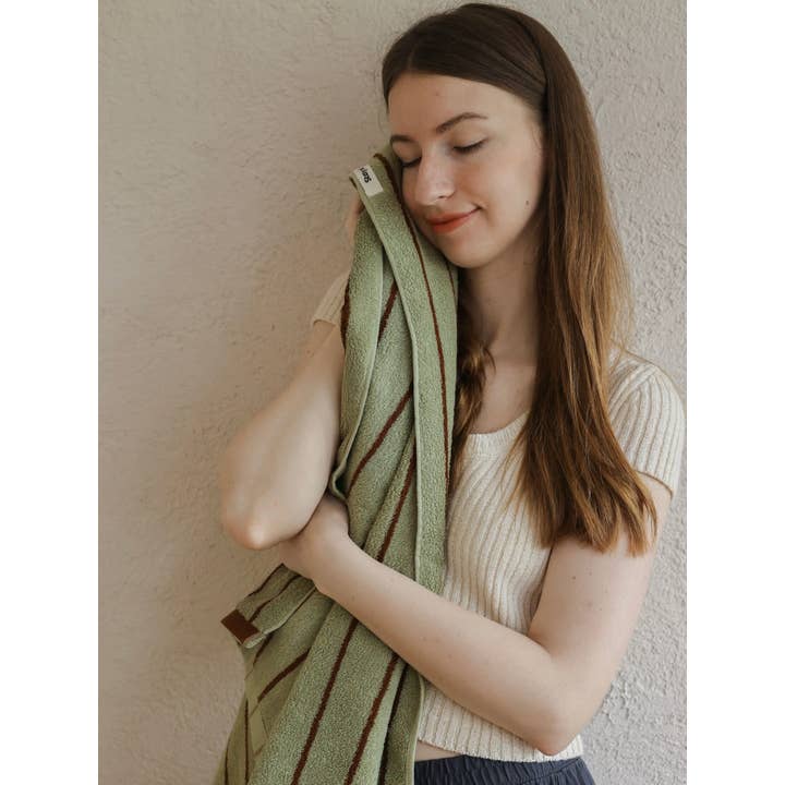 INSPECIAL HOME - Wholesale Bath Towel - 100% Cotton Retro Earthy-tone Pinstripe Soft Plush Towel 27