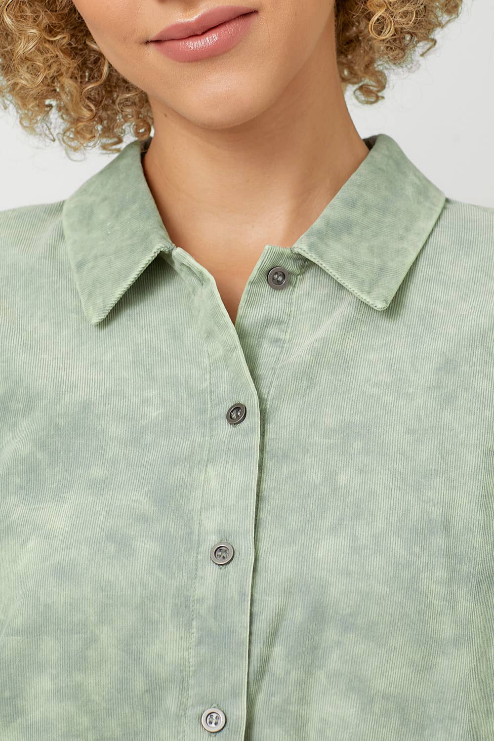 Mystree – Engroshandel Skjorte med buttondown – til kvinder – 60857 Vasket fløjlsskjorte23