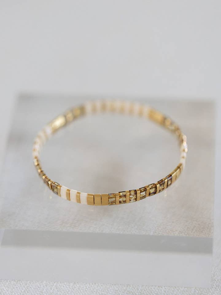 Bracelet Cove Tila pour la vente par Coast and Cove