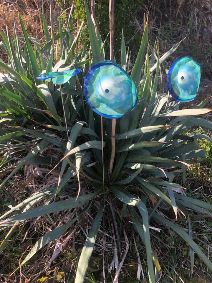 Medium Blue-Green Glass Flower (50cm stem) for wholesale by CARNEOL GLASS