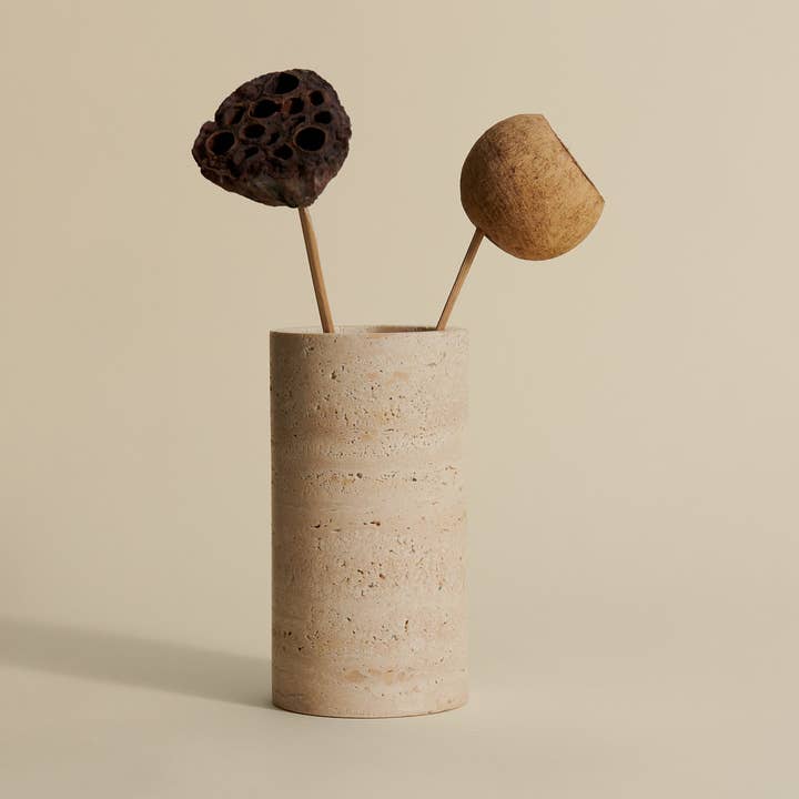 Travertin Vase en travertin en vente sur Faire0