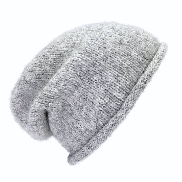 Bonnet en alpaga en tricot Essentiel Gris pour la vente par SLATE + SALT