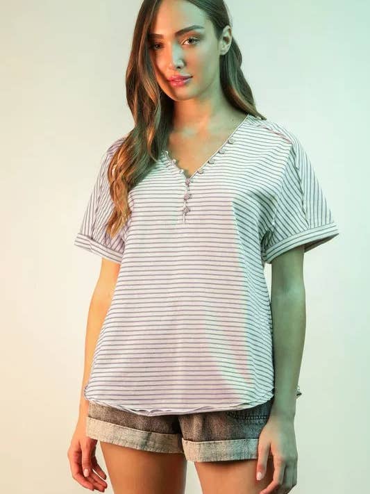 VERY J Randig V-ringad T-shirt med kort ärm för wholesale av Queenado