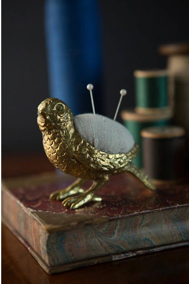Vagabond Vintage - Wholesale Jewelry Stand & Display - Bird Needle Holder