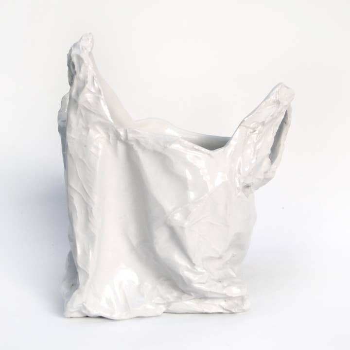 Small plastic bag and other Purchase Wholesale piatti plastica colorati. Free Returns & Net 60 Terms on Faire trending on Faire.