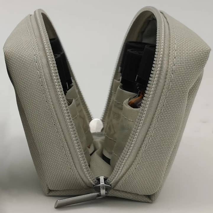 CocoBen's - Wholesale Pouch - Women's - Essential Oils Storage Kit - 6 slots2