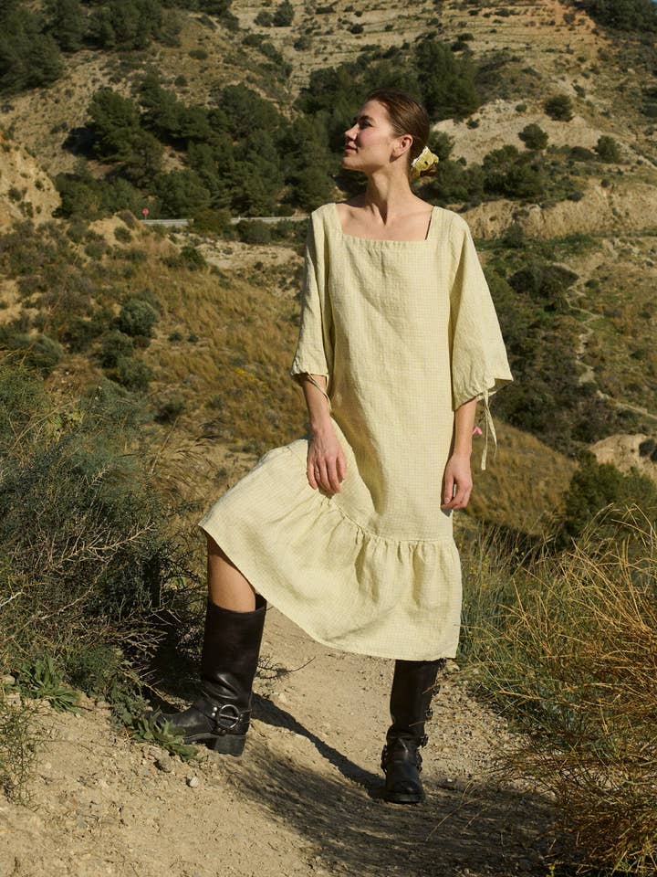 Robe en lin Vilte pour la vente par Linenfox