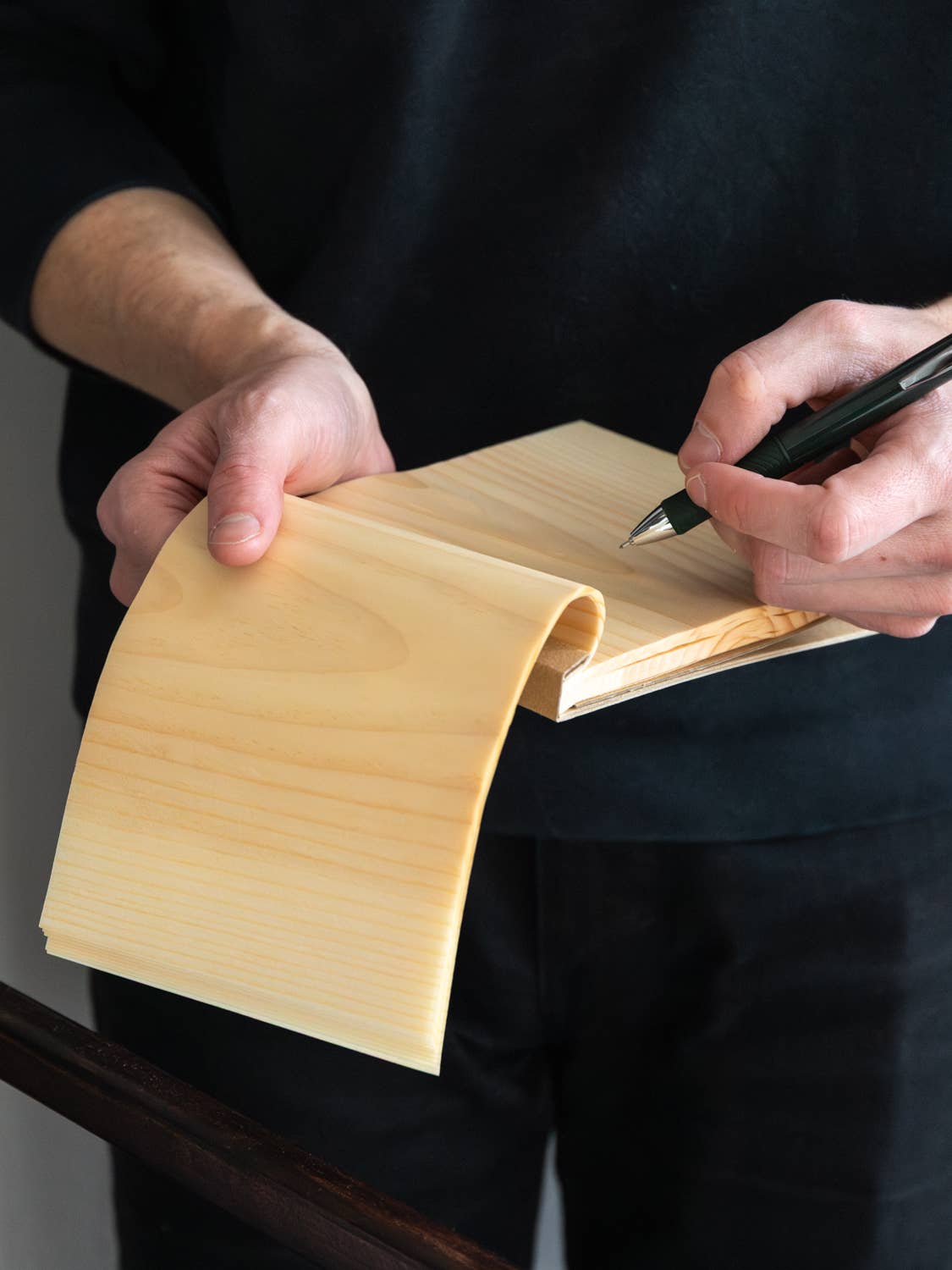 Morihata International Ltd. Co. - Wholesale Notepad - Kizara Wood Sheet Memo Pad - Large - 5" x 7"1