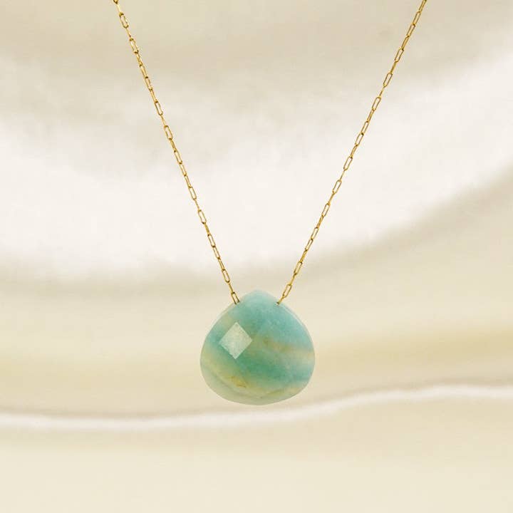 Perimade & Co. LLC - Wholesale Pendant/Charm Necklace - Color Crystal Raw Stone Pendant Necklace in Stainless Steel