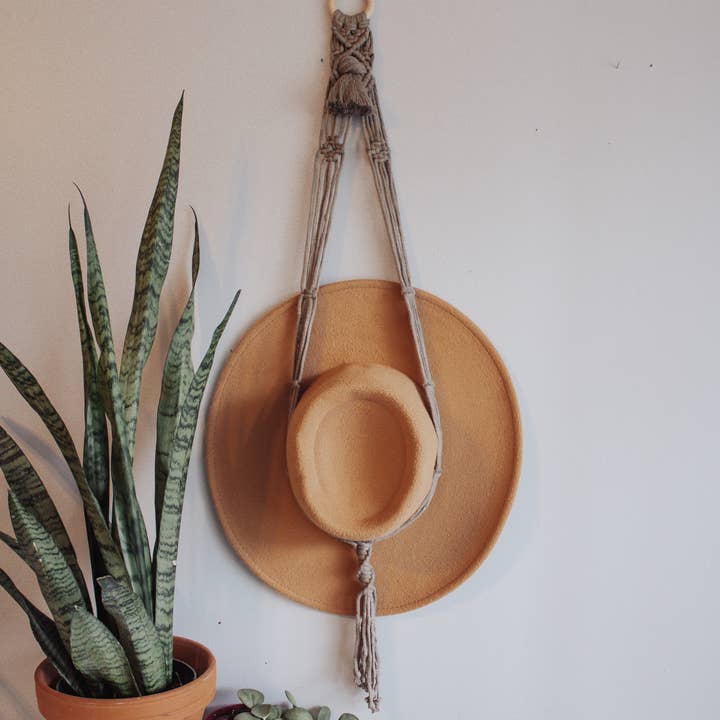 Modern Bo Studio - Vente Porte-chapeaux - « Dakota » - Porte-chapeau en macramé7