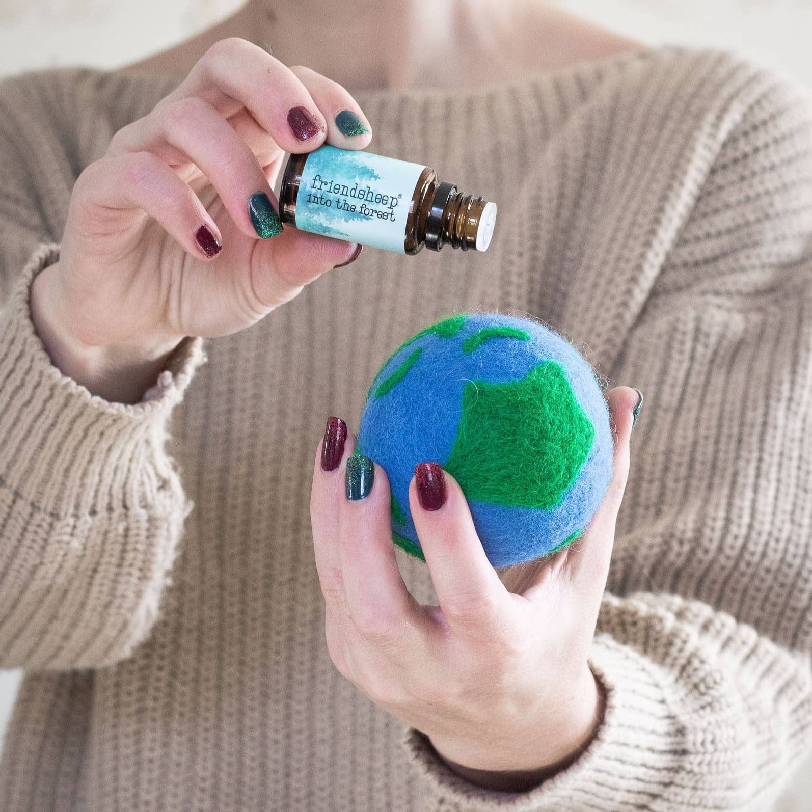 Friendsheep - Wholesale Dryer Balls - Earth Trio Eco Wool Dryer Balls - Set of 35