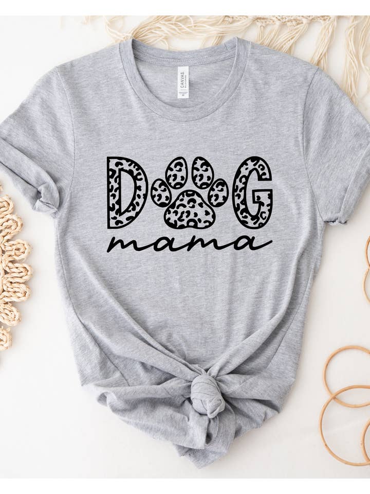 Desert Raine – T-shirt estampada - Mulher por atacado – Camiseta Dog Mama - T-shirt gráfica4