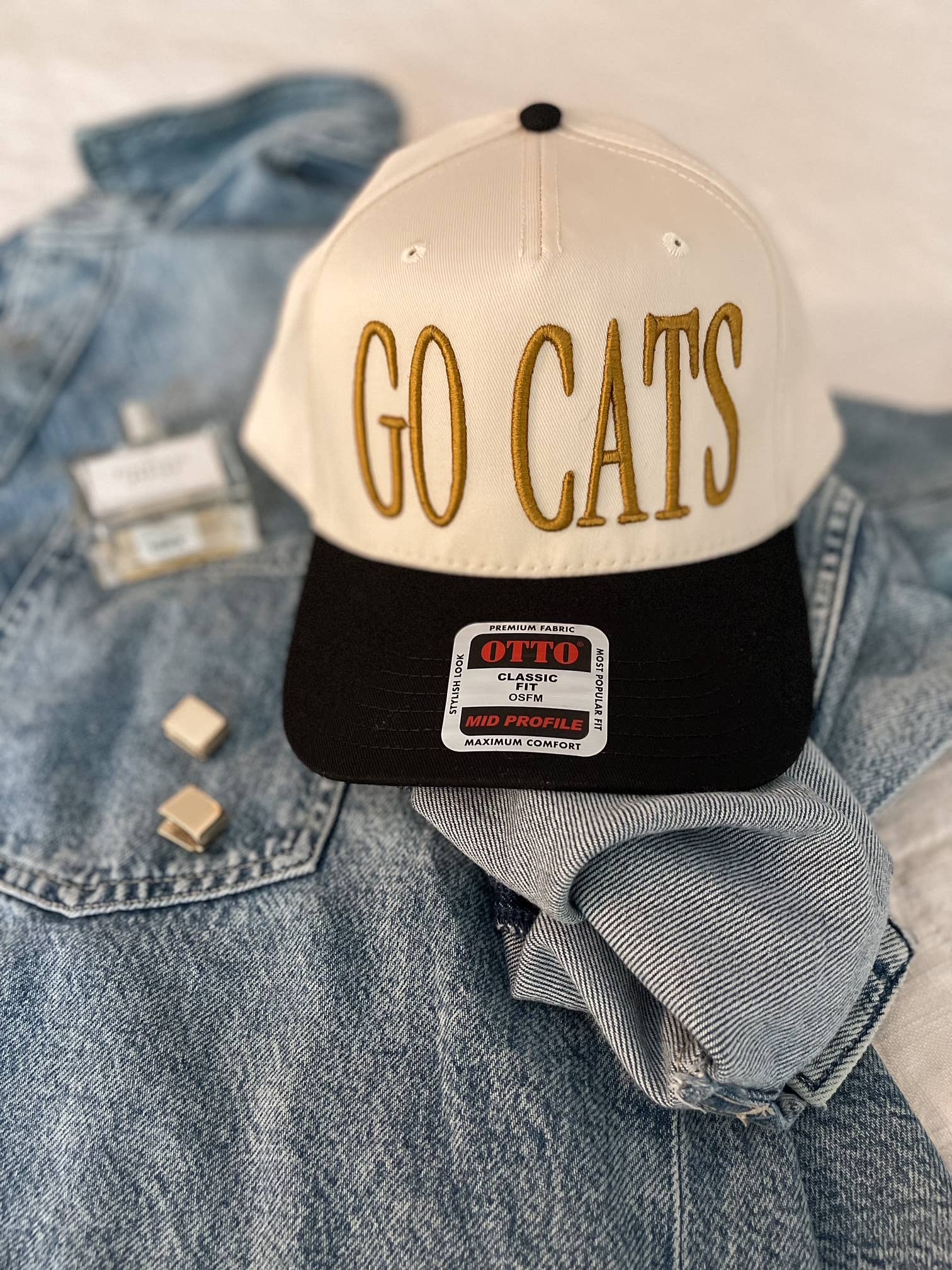 Ginger And Thread - Wholesale Trucker Hat - Women's - CUSTOM Puff 3D Embroidery Trucker Hat Two Tone Football Cap4