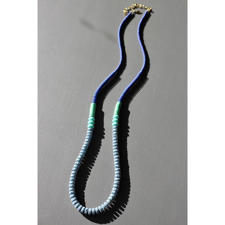 David Aubrey Jewelry - Venta al por mayor Collares de cuentas/perlas - Collar largo de cuentas de cobalto y lava KYL1332