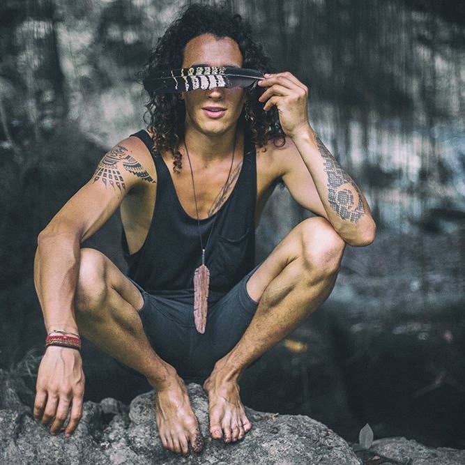 Feather Tribe - Wholesale Decorative tabletop object - Mega Coconut Flight Feather1