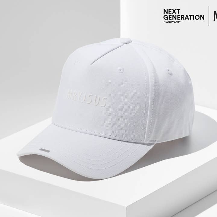 Wat. Trucker Cap Briljant Wit. voor wholesale door NEXT GENERATION HEADWEAR GmbH