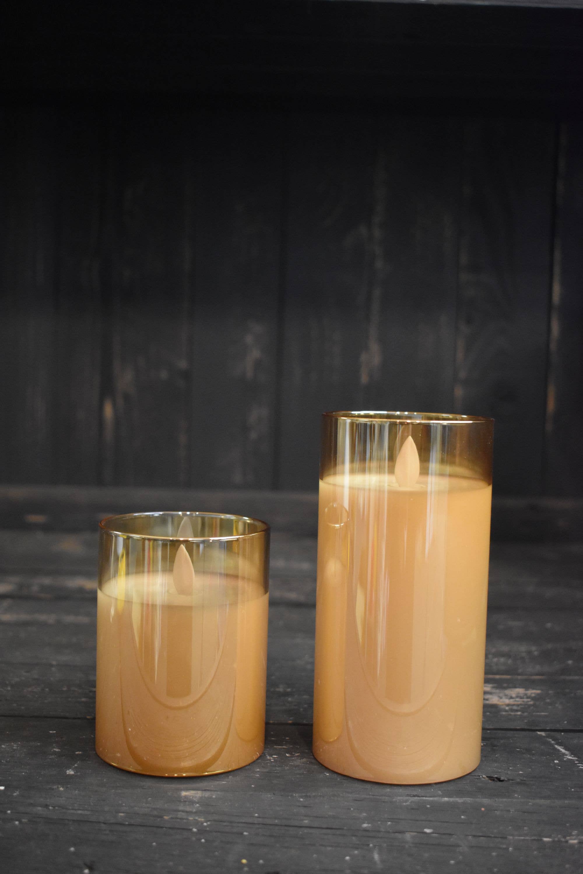 Wholesale Home Decor - Wholesale Flameless Candle - Amber Glass Cylinder Moving Flame LED Candle 3x6in2
