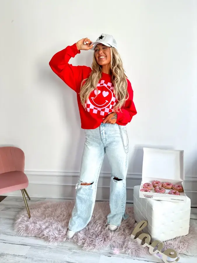 birdie - Wholesale Graphic Sweatshirt - Women's - Checkered Heart Smiley Red Puff Crewneck Graphic2