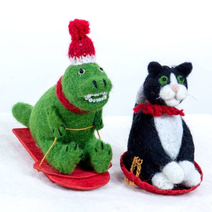 dZi Handmade - Wholesale Ornament - Sledding Kitty Ornament2