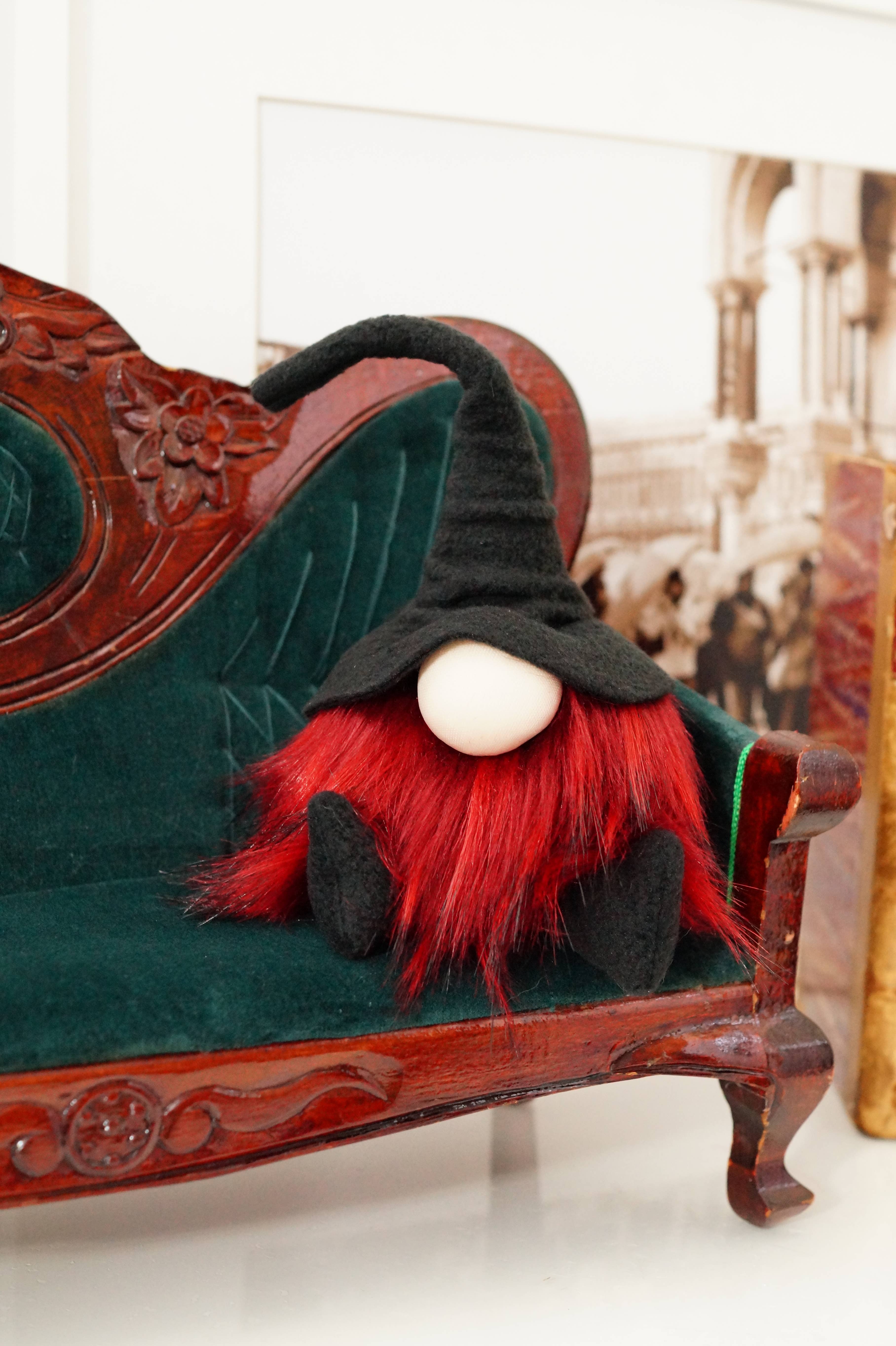 Gnomevillestudios – wholesale Decorative figurine – Floppy Hat wizard Halloween Gnome1