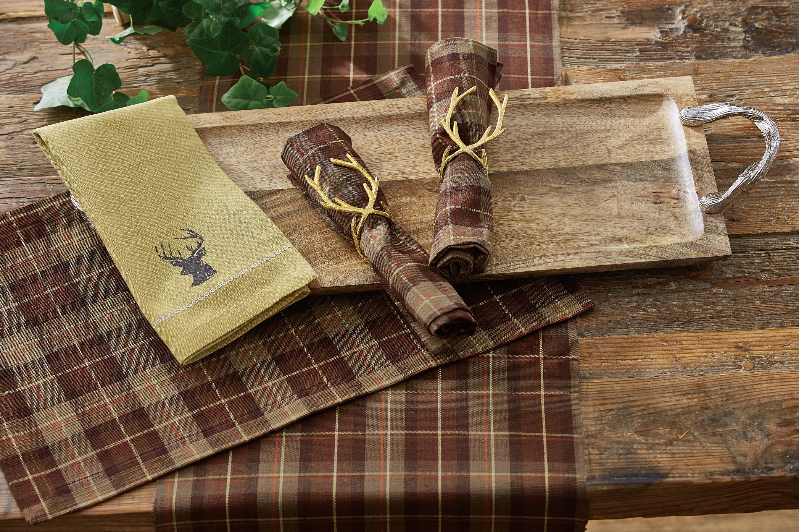Split P - Wholesale Napkin Ring - Gold Reindeer Napkin Ring1