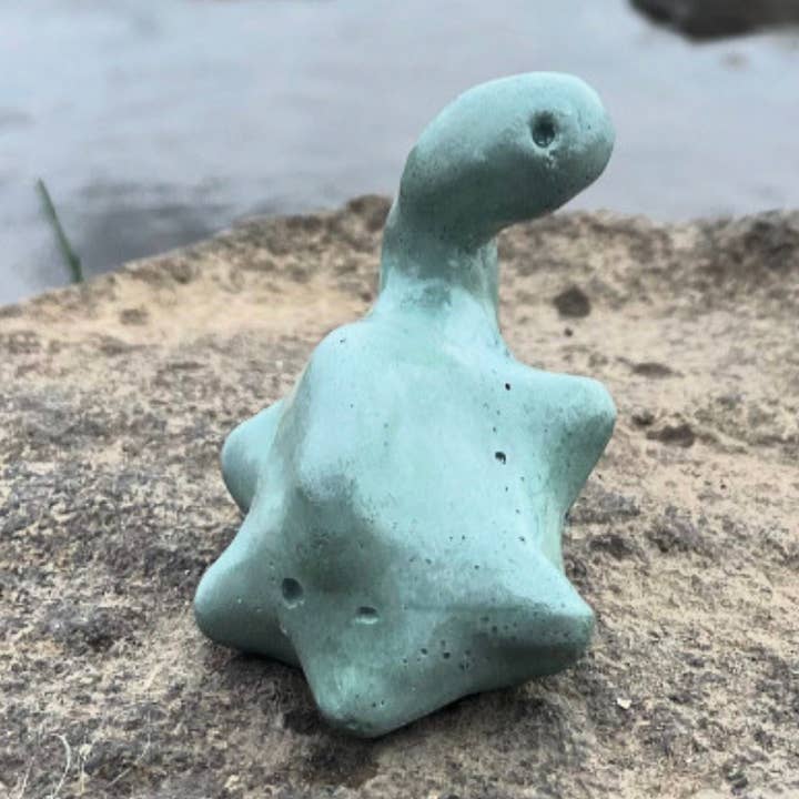 Worrywart insaisissable (Nessie) pour la vente par CURED