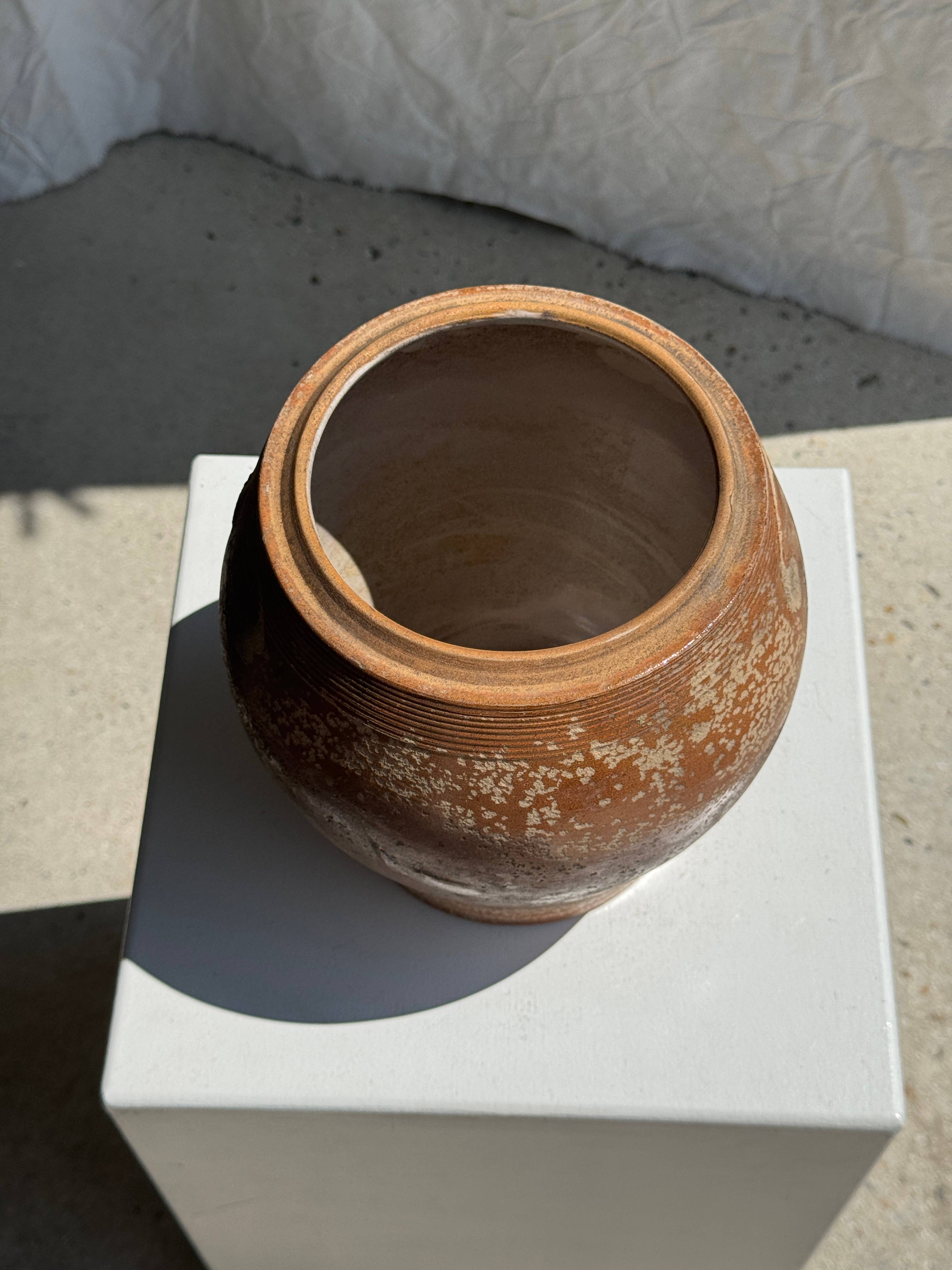 Office Objets – Großhandel Blumentopf – Großer ovaler Steinguttopf mit Deckel H249