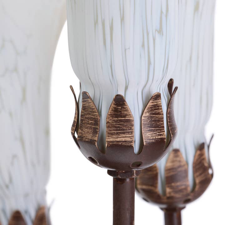 River of Goods - Vente Lampes d'appoint/de bureau - Lampe de table avec base en bronze de 19,5" H et abat-jours blancs Calla Lily8