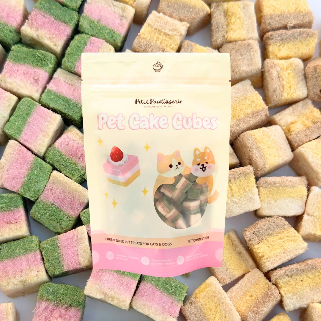 Petit Pawtisserie - Vente Friandises – chat - Friandises en cubes de gâteau au poulet lyophilisé pour chats et chiens 50g