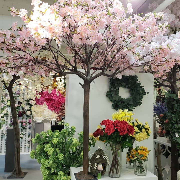 BR TR10202 TREE TRUNKx24,8' for wholesale on Faire0