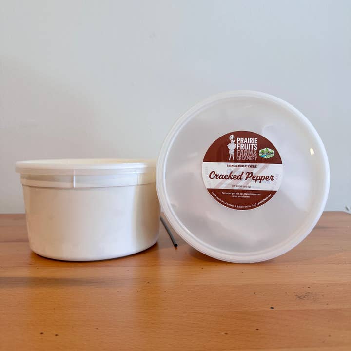 Prairie Fruits Farm & Creamery - Vendita all'ingrosso Formaggi - Chevre- Cracked Pepper 3Ib Tub (formaggio di capra spalmabile)