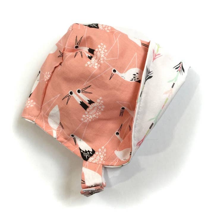 Bonnet dans skinny legs and all pour la vente par Urban Baby Bonnets